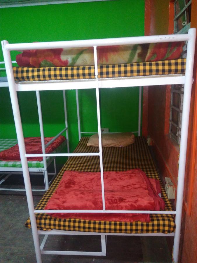 Isabella Hostel Шиллонг Экстерьер фото